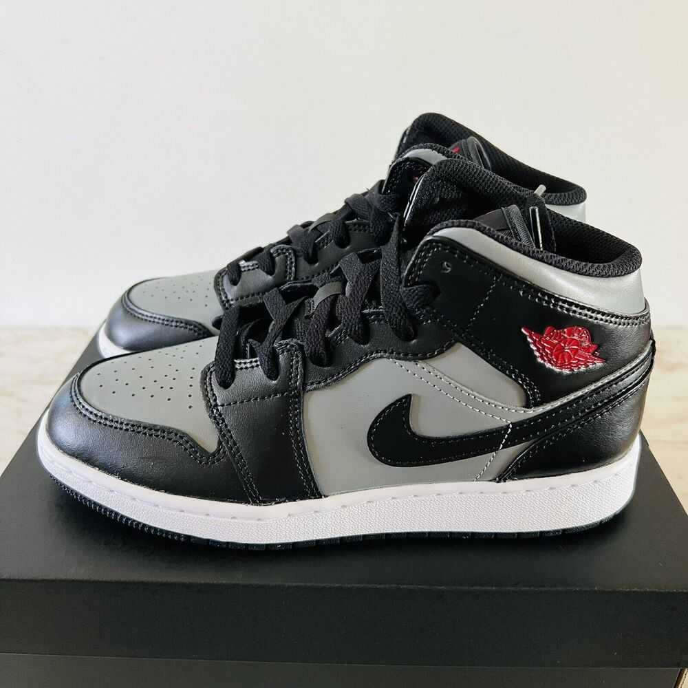 NIKE Air Jordan 1 Mid Black/Particle Grey/White/Gym Red - M 5.5 Y (7 W)